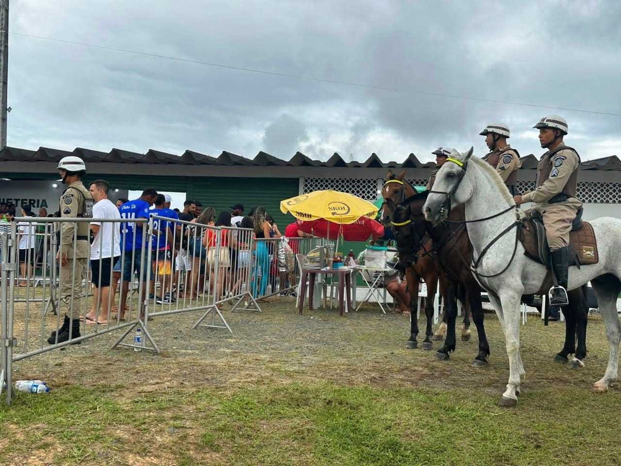 Camacã: Estádio Ribeirão recebe um grande público e o Itabuna vence o Bahia por 4x0